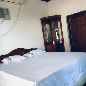 Sarojeni Apartments and Rooms