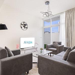 Aliving Luxury 3BR Villa With Maid Room Damac Hills 2