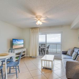 Royal Palms 1203