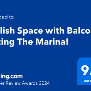 Stylish Space with Balcony Facing The Marina!
