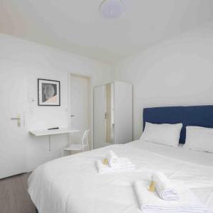 Urban Oasis with Queen Bed and View BE-32