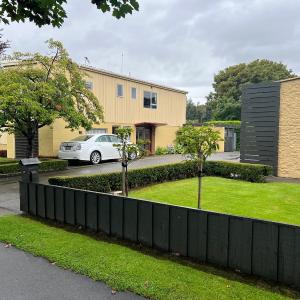 Golden Leaf Apartments