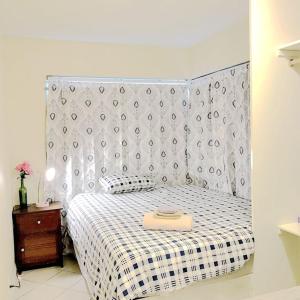 New bedroom queen size bed at Las Vegas for rent-4