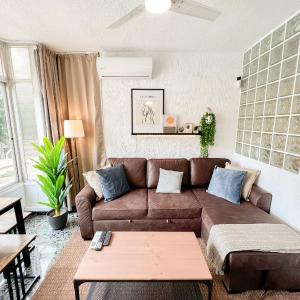 Cozy and Bright flat With Pool