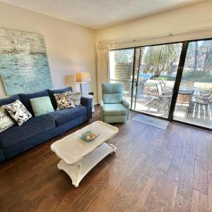 5177 Beachwalk