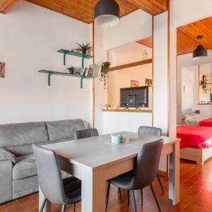 Social Costa-Holiday & Business Apartment