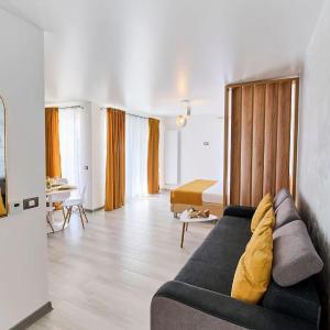 Onix Studio by Summer Smile ro