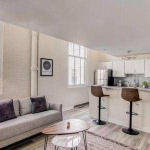 CozySuites 2BR - 2BA with Skybridge Access #1