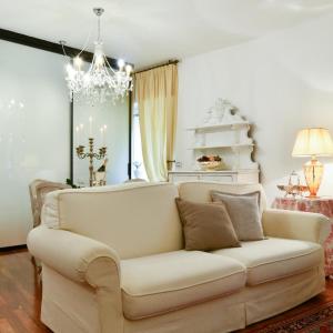 Emily Luxury Apartment