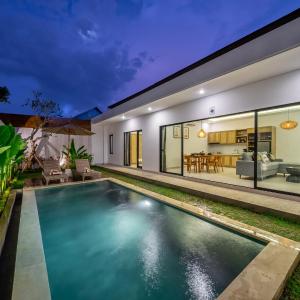 Villa Lavista Brand New Beautiful Stylish 2 BR in Canggu