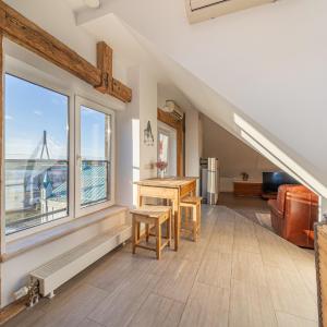 Castle Street Rooftop Retreats by Innorental