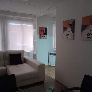 Apartamento para cuatro Huspedes Amplio y Cntrico Ciutat Vella