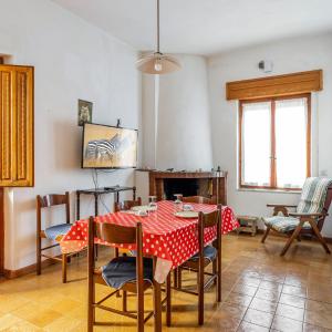 Spiaggia di Buggerru-Roomy Apartment with Balcony!