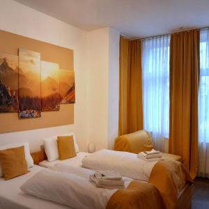 Hotel Karolinger - Self Check-In