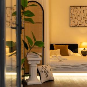 Molly House-Nanjing West Road Townhouse near subway,Two room types,Near People's Square,Jing'an Temple