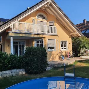 Phantastisches Haus mit Pool direkt in München