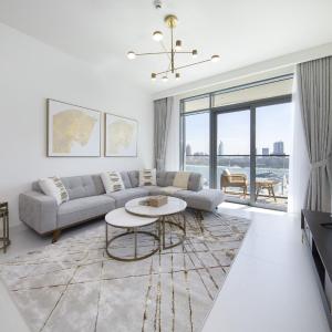 2BR Emaar Beachfront with Full Sea & Skyline Views