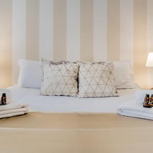 Trastevere Station Gold Apartment