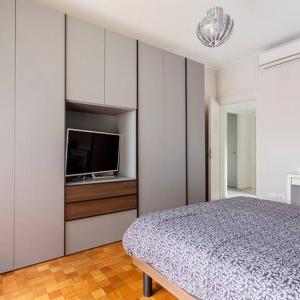 Cozy room in a SHARED apartment close to Linate airport stanza in appartamento condiviso a due passi da Milano Linate