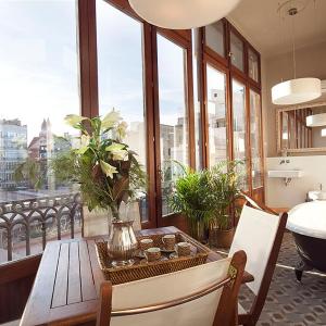 My Space Emirates - Apartments in Rambla de Catalunya