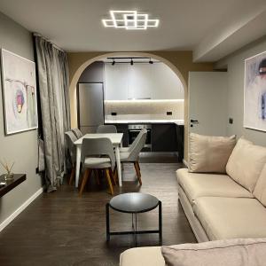 ROV Apartment Bright
