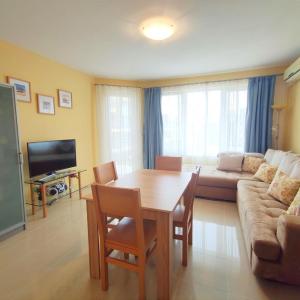 1Min From The Beach 65sq m AP