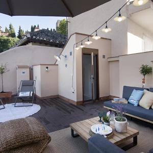 ChezmoiHomes Alhambra Boutique Terrace