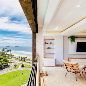 Maravilhoso apartamento na orla da Barra da Tijuca