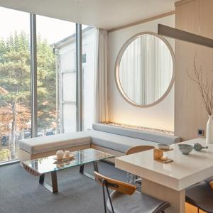 UH Suite The Seoul