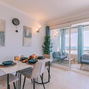 Sea view gem in Torremolinos
