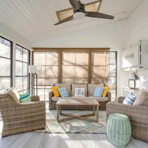1 Mi to Bethany Beach Townhome with Screened Porch!