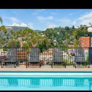 Hollywood 2Bed Apt w Rooftop pool & Panoramic View