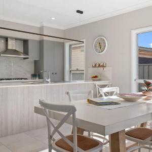 Seachange Umina- Modern, close to shops, beach