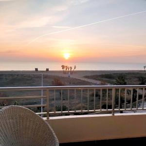 Amanecer frente al mar