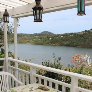 Candelabra Cottage Perched on the Wild Coast