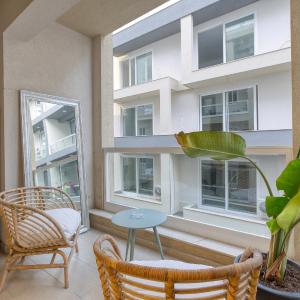Designer 3BR home with Private Balcony in Gzira by 360 Estates