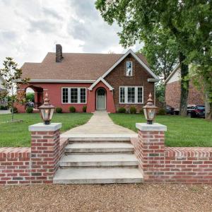 Lux West Nash Tudor 4mi to DT Sleeps 9