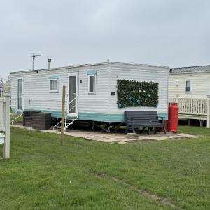 Ingoldmells -Caravan- Sleeps 6 - Seaside - Parking