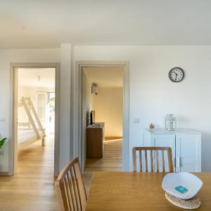 +61 - Sea View Apartment