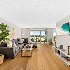 The tulip Marina Highrise with ocean view