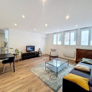 HYPERCENTRE, agréable T2 style LOFT , FIBRE