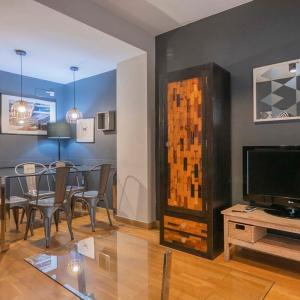 The Collection Barcelona - Bright and modern Duplex with terrace in Eixample district P1