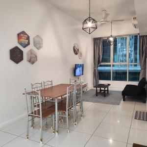 COZY COVE AVENUE 2