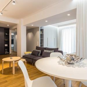 Elegance Vouliagmeni Gem Luxury Apt, Walk to Beach