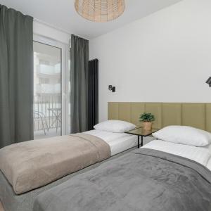 Studio with Balcony in Poznan by Noclegi Renters