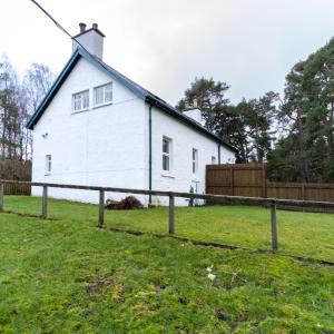 Holiday Home Railway House by Interhome
