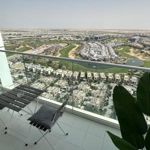 EasyGo - Carson Tower C Damac Hills Studio