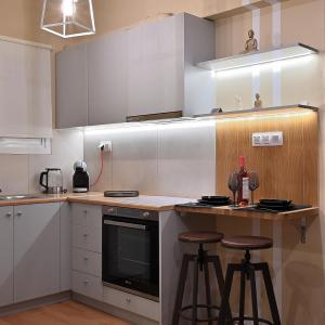 Modern Two Bedroom Apartment At Koukaki