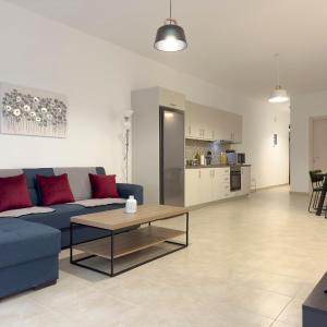 Glenvar Heights A1 90 sqm cozy apt in Paleo Faliro