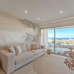 OCEAN GARDEN Sunset & Sunrise - Heated Pool - Lounge Zone - AC